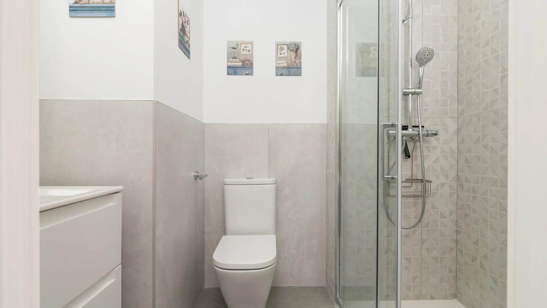 Suite Homes Alice Valentin Malaga