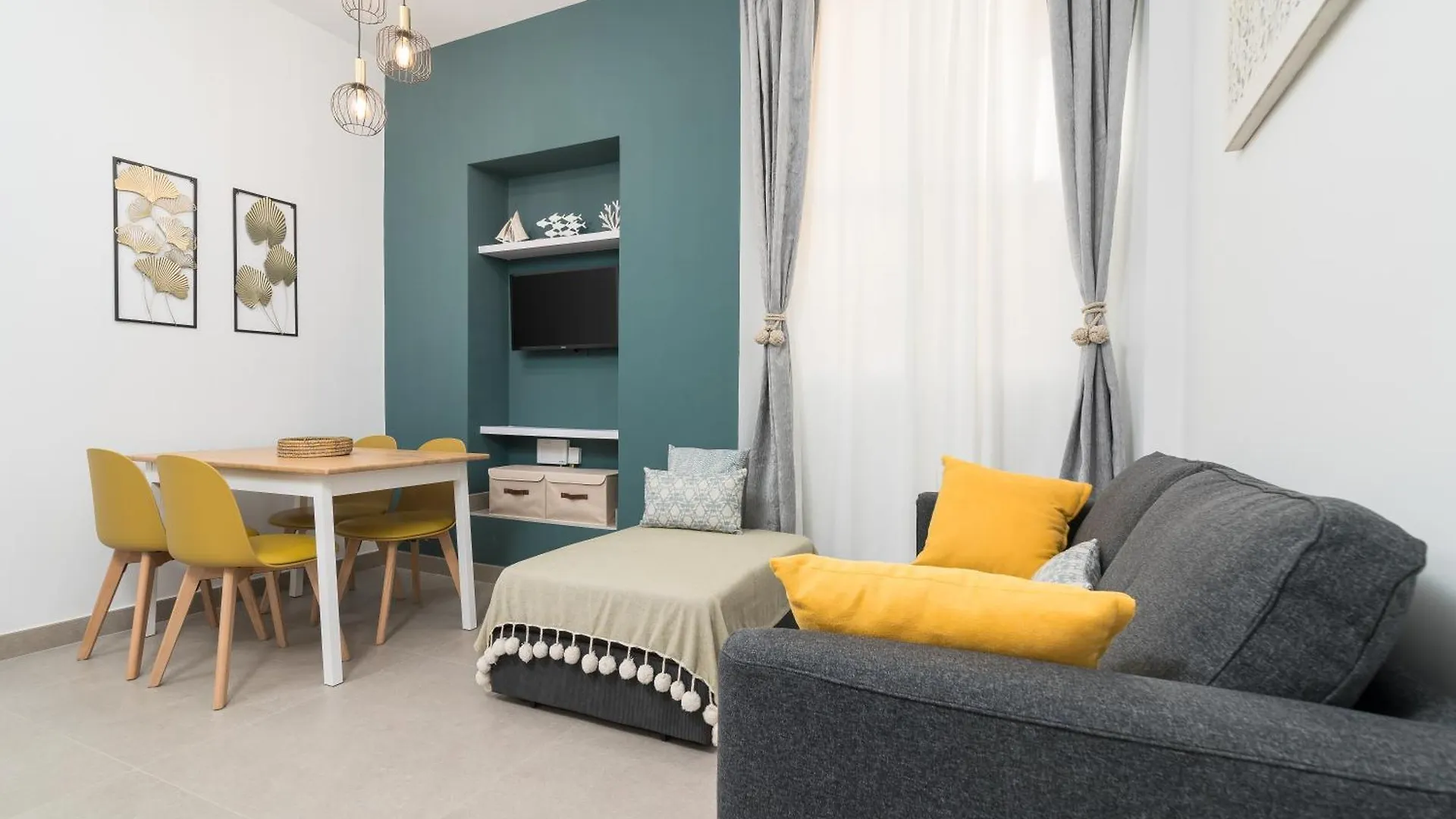 Suite Homes Alice Valentin Malaga